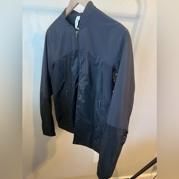 Lululemon Run On Jacket Size 8 - Picture 4 of 9